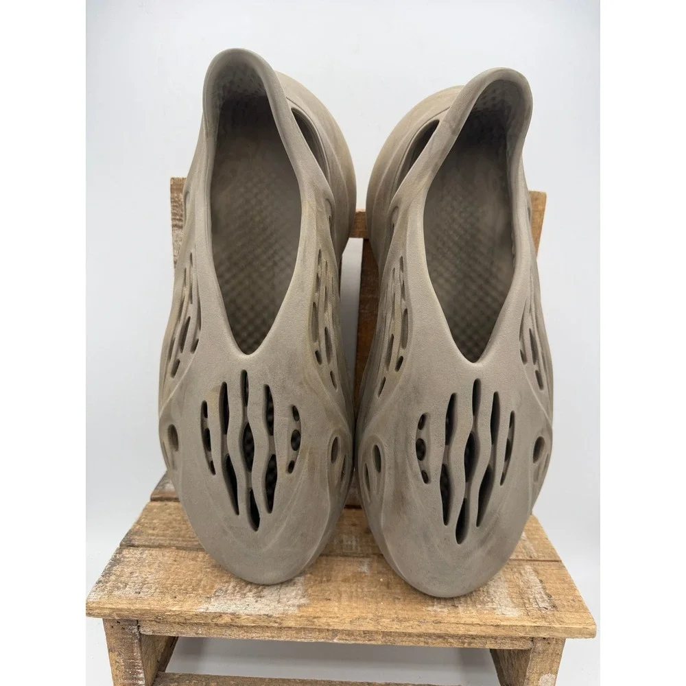 Adidas‎ Yeezy Foam Runner Stone Sage GX4472 Tan Marbled Slip On Shoes Mens 12us